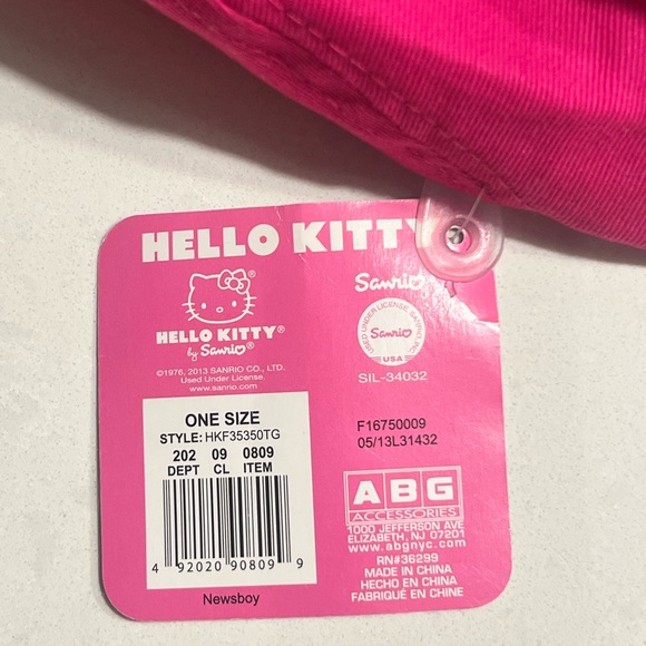 Hello Kitty Cadet Hat - Picture 5 of 5